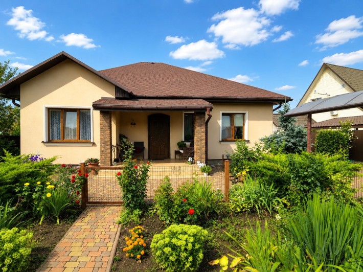 Продаж житлового будинку з газом у центрі Борисполя - фото 1