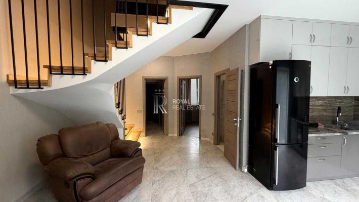 Продаж Таунхаус Київ Осокорки 4 кімнати 105 м² Метро Славутич 2 км Тепла підлога Дворик Готовий до п - фото 1