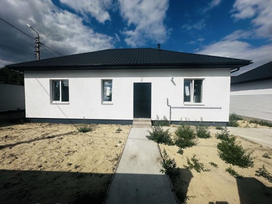 Продаж 1-поверхового будинку 82 м² з газом по вул Володимира Момота. БЕЗ КОМІСІЇ!