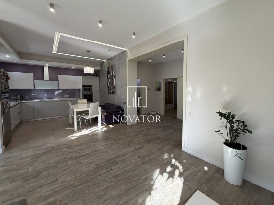 Продам готовий будинок 150м² біля лісу, Київ. Ремонт, меблі, бомбосховища з окремим входом, тераса з