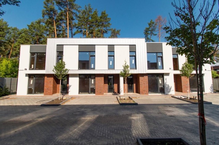 Продаж таунхаусів у престижному котеджному містечку з центральними комунікаціями Ірпінь - фото 1