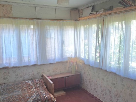Дача в центрі Русанівських садів.