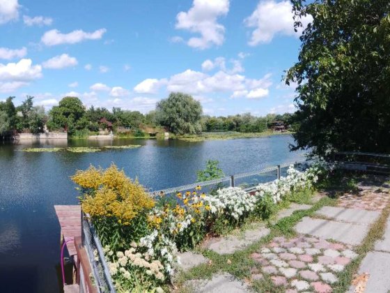Без % .Продам  свою дачу на Осокорках біля озера