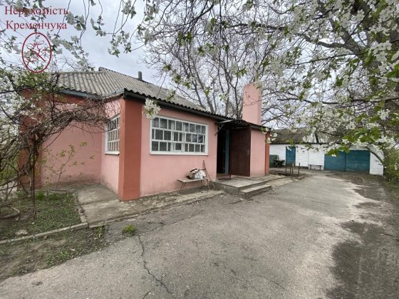 Продаж / Будинок -72м2/ передмістя Кременчуг