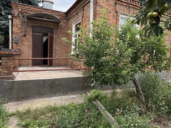 Продаю дом центрально - городской район 6 комнат улица Украинская 52 Просторный дом 158 м² с садом и Кривой Рог