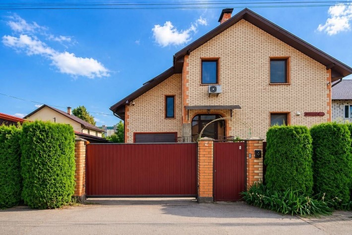 Без %! Продам будинок з ремонтом закрите містечко Щастя Жуляни - фото 1