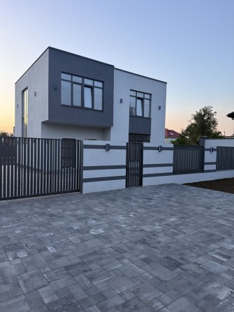 Продаж сучасного будинку для всієї родини - фото 1