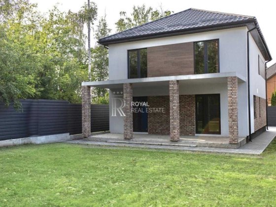 Продаж Будинок Київ вул. Михайла Чалого 5 кімнат 200 м² 5 соток Цегла Утеплення Ліс поруч Метро Жито Київ