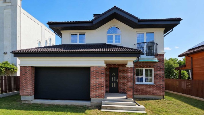 Будинок 210 м² біля метро Осокорки / Славутич | 6 соток | гараж на 2 авто - фото 1