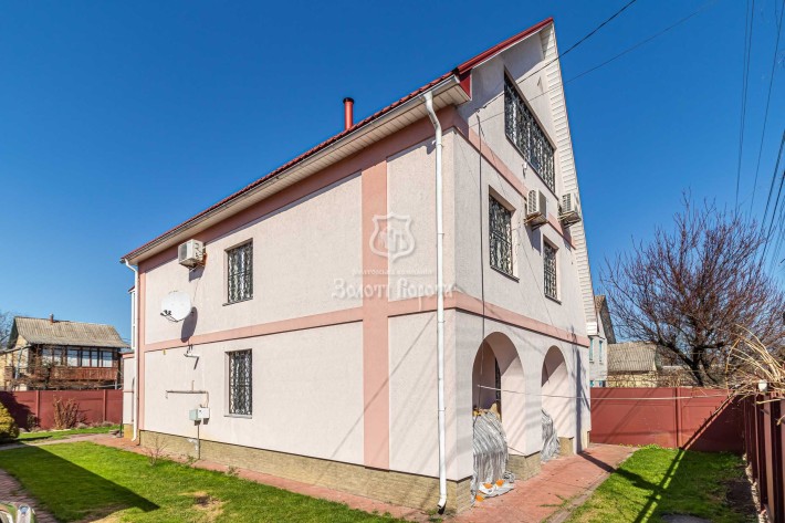 Будинок, 3 пов. Євроремонт. Садова 1, Осокорки, Дарницький район - фото 1