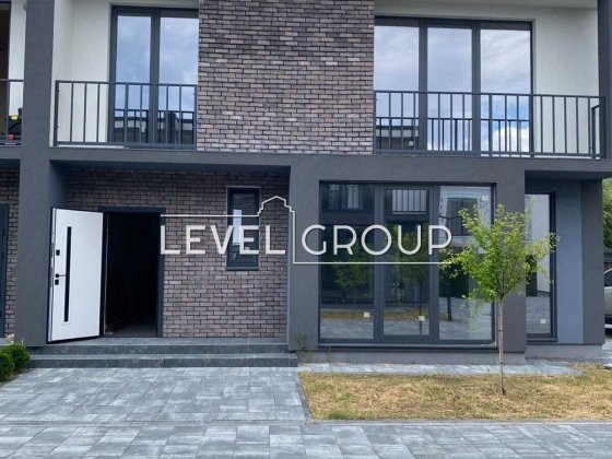 Продаж Дуплекс площею 136 м + 3 тераси з кожної кімнати Дарницький вул Садова Київ