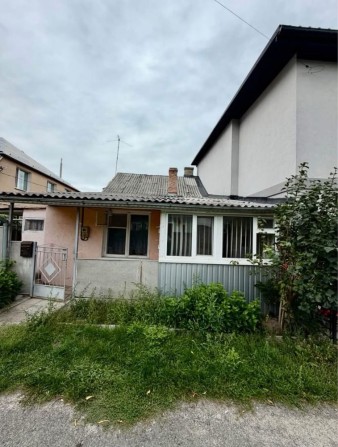 Продаж частини будинку у Луцьку(Київський майдан) - фото 1