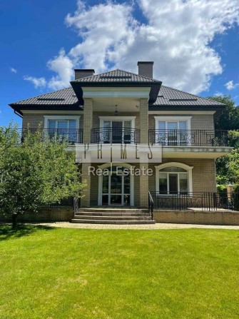Продаж будинку 513 кв м 12 соток 3 поверховий укриття Голосіївський район вулиця Цимбалів Яр Київ - фото 1