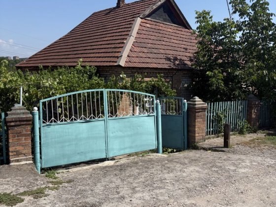 Продається 4-х кімнатний Будинок у Металургійному районі Кривой Рог