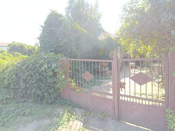 Продам дом на Ласточке из белого кирпича с участком земли 10 соток ул. Пензенская Кривий Ріг