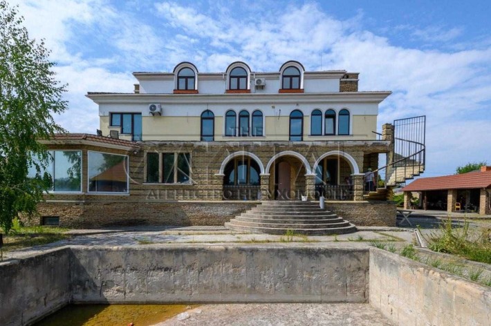 Продаж / Будинок / 1100 м2 / Голосіївський район / вул. Бродівська - фото 1