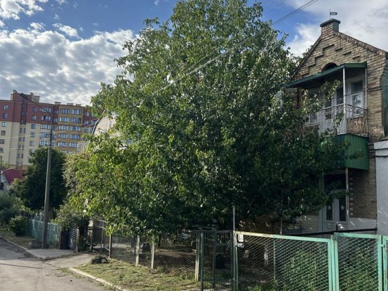 Продаж частини будинку у місті Луцьк 85м2 Луцьк