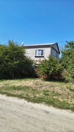 Продам гарний будинок в центрі Градизька - фото 1