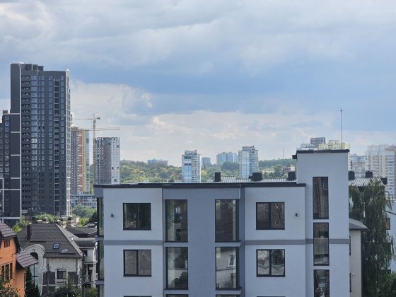 Продам осз,будинок Печерськ 1000м2.