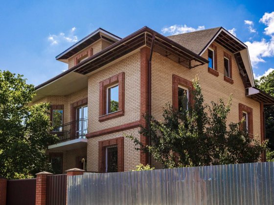 Продам будинок, Київ, ЖК Чорнобилець, у гарному стані . 500м2, у місті, поряд озеро