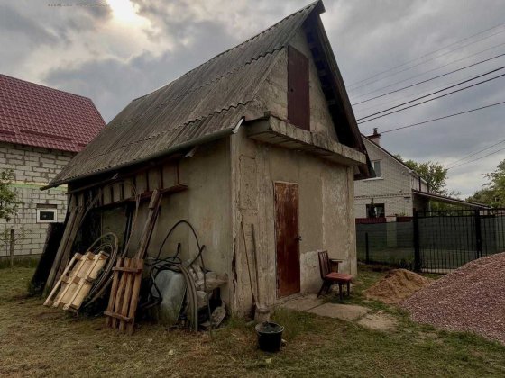 Продам Будинок підзнос в Києві, з ділянкою 6сот Осокорки все приватизовано