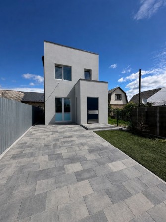 Ірпінь! Будинок 84 м² з ремонтом, меблями та технікою | 150000 $ - фото 1