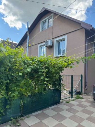 ПРОДАЖ автономного сучасного будинку 130 м кв + 4 сотки ділянка в Оболонському р-ні м Києва,  поряд  - фото 1