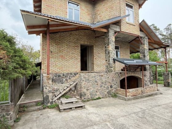 продам будинок 230 м2 в Ірпені, ділянка 4с