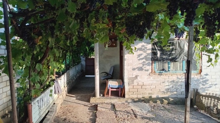 Продам участоок 0,15 га с летней кухней - фото 1