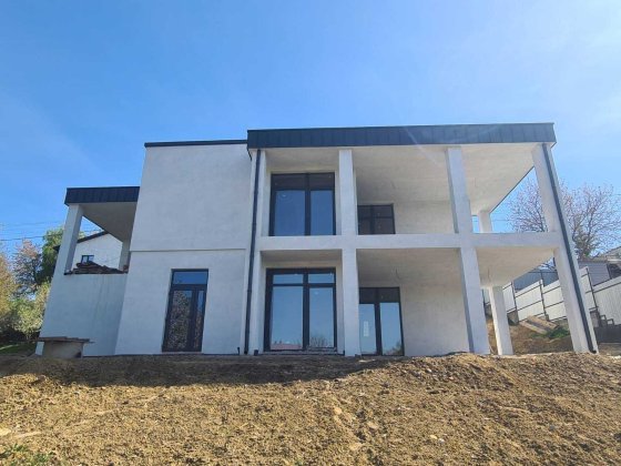 Продаж 2 поверхового будинку 160м.кв., з ділянкою на 6 соток, пров. Амосова Миколи (р-н Лезнево) Хмельницкий