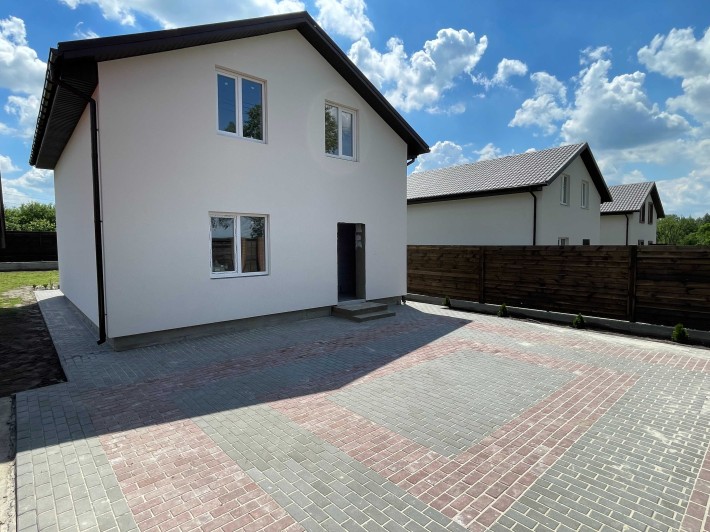 Продаж окремого будинку + гостьовий під Києвом на 5 сотках - фото 1