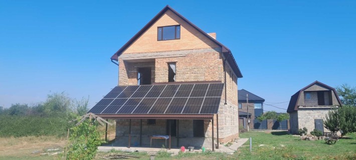 Продам участок  с недостроеным домом - фото 1