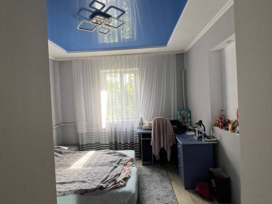 Чудовий будинок є тепла підлога, бойлер, до зупинки 2 хв. Мінімальне переоформлення 45742 Хмельницький