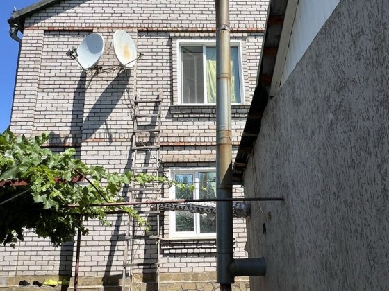 Продам будинок 10х12 (180М2)Зарічний  вул Берегова Кривой Рог