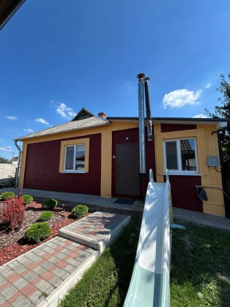 Будинок Рибці з ремонтом, гаражем та власним двором - фото 1