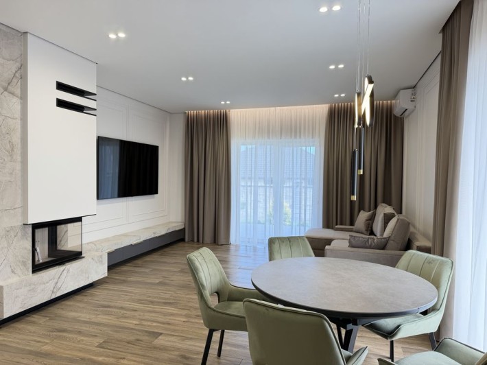 ПРОДАЖ будинку з дизайнерським ремонтом , Колоденка масив Затишний / Рівне - фото 1