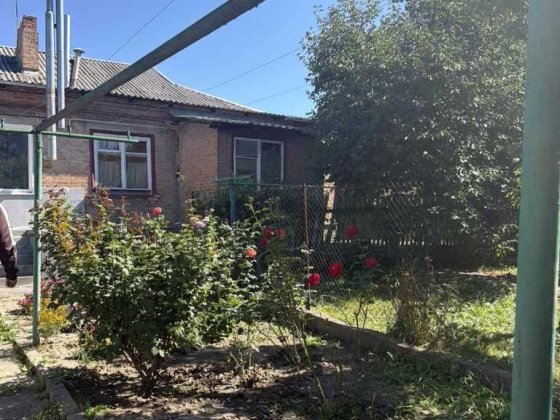 пів будинку, Поділ, є своя ділянка, житловий стан Полтава
