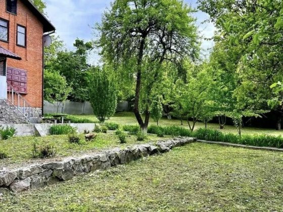 Продаж  ділянки з гаражем  та будинком Полтава