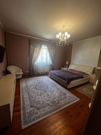 Продається будинок 267  кв.  Ірпінь центр,Торг - фото 1