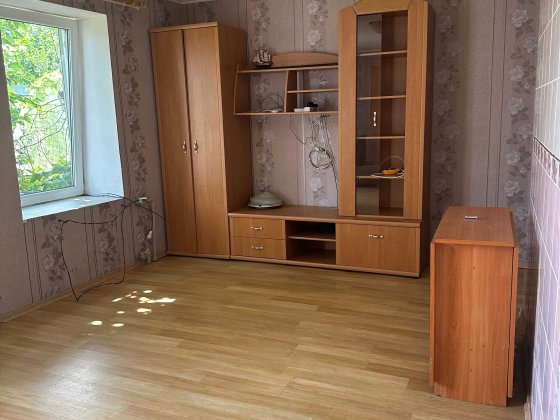 Продам будинок зі  зручностями  центральний район  . Полтава