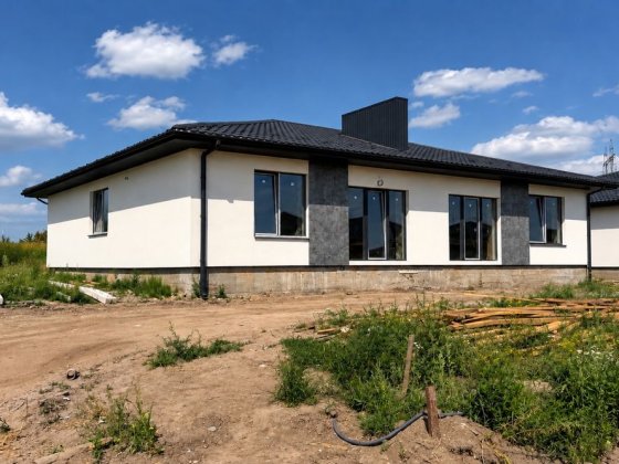 Котедж з комунікаціями Рівне