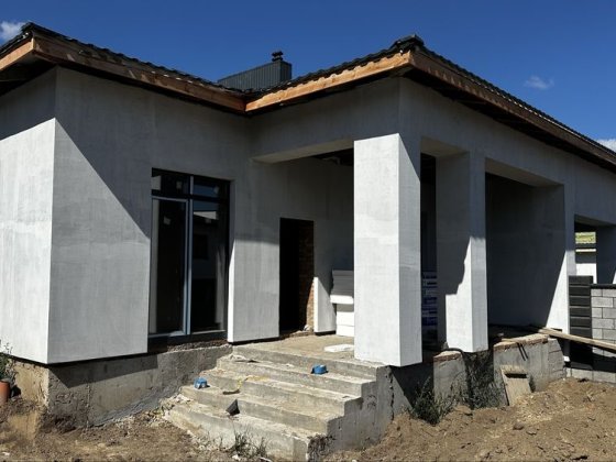 Продам Котедж міські комунікації Тепла підлога Рівне