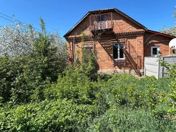 Частина будинку, одноповерховий з горищем. Зупинка близько! 32676 Хмельницкий