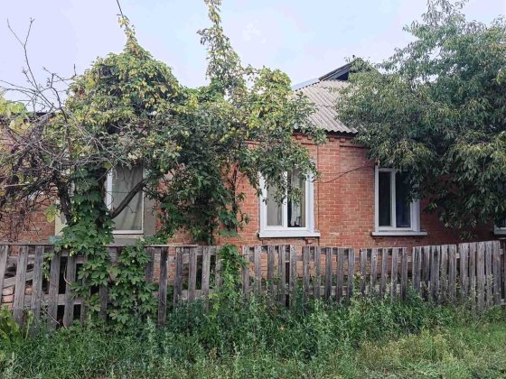 Продається будинок в чудовому місці ! Полтава