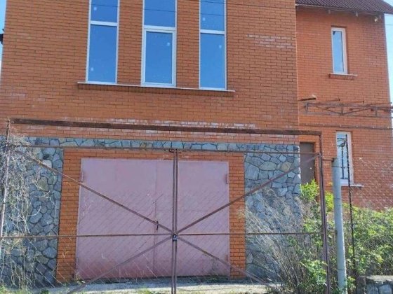 Продам будинок, 285 кв.м, 6 сот землі, Червоний шлях Полтава