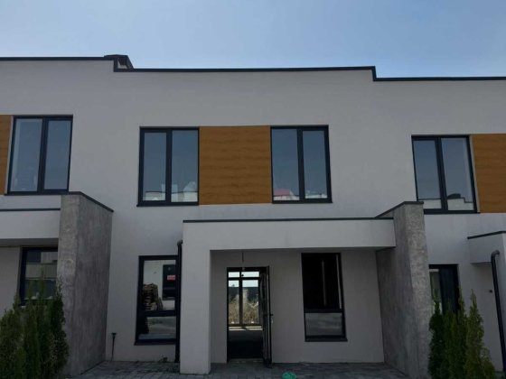 Терміновий продаж котеджу за супер ціною в Хмельницькому Хмельницкий