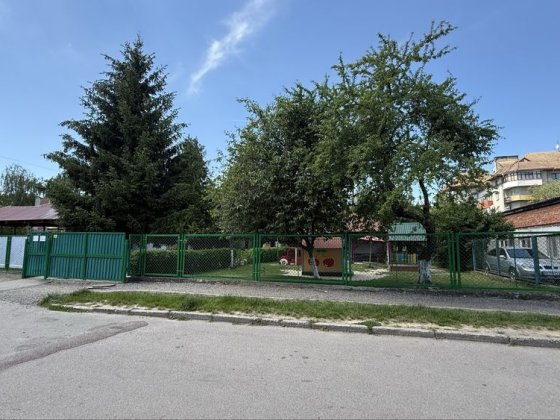 Терміново !! Продаж будинку поруч з пл. Корятовича . Центральні комунікаціі Ужгород