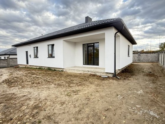 Будинок в 2хв від зоопарку Рівне