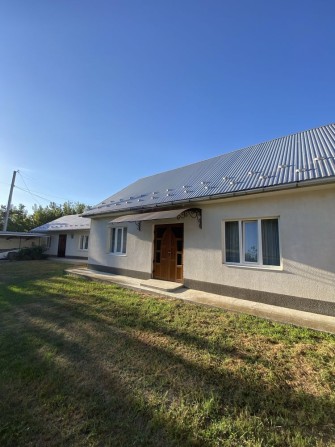 Продається будинок біля Дністра з великою земельною ділянкою - фото 1