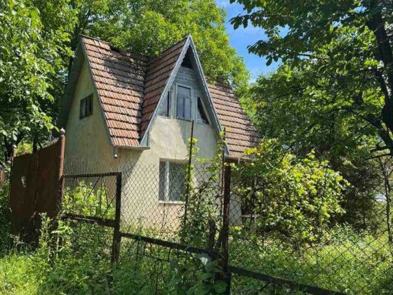 Продам дачний будинок із земельною ділянкою у Чернівцях (Веренчанська) Черновцы